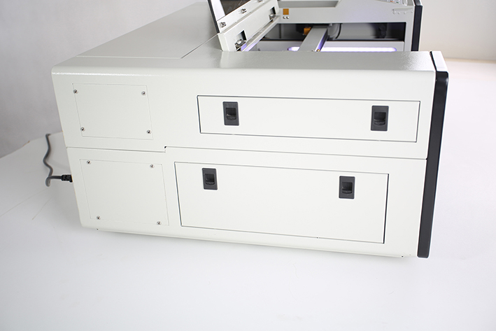left panel closed, on the Aeon MIRA5Legacy model